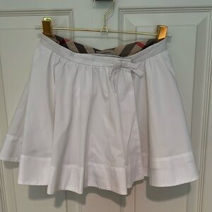 Burberry white skirt